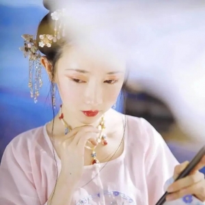 啥八字的人能捧上金饭碗